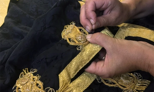 Vestment-2